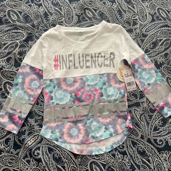 NWT Top - Picture 1 of 2